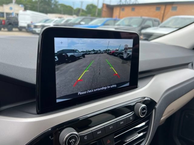 Certified 2022 Ford Escape SEL w/ Technology Package AWD/4WD image 12