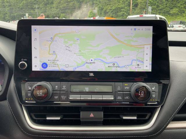 Used 2024 Toyota Grand Highlander AWD image 26