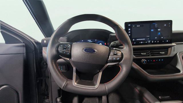 Certified 2025 Ford Explorer ST-Line AWD/4WD image 19
