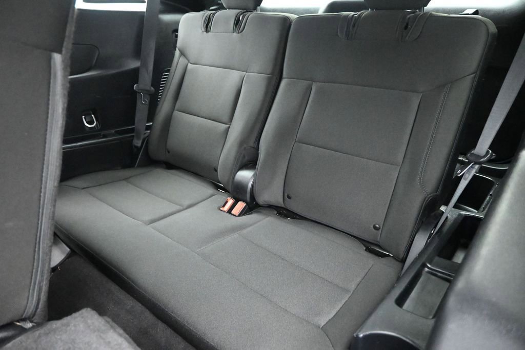 Certified 2023 Ford Explorer XLT RWD image 21