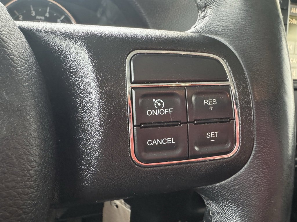 Used 2017 Jeep Wrangler Unlimited Sahara w/ Connectivity Group image 33