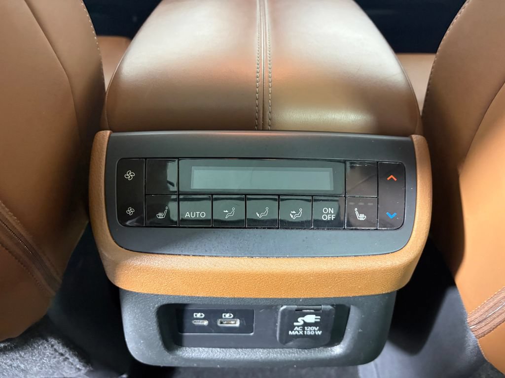 Used 2023 Nissan Pathfinder Platinum AWD/4WD image 31