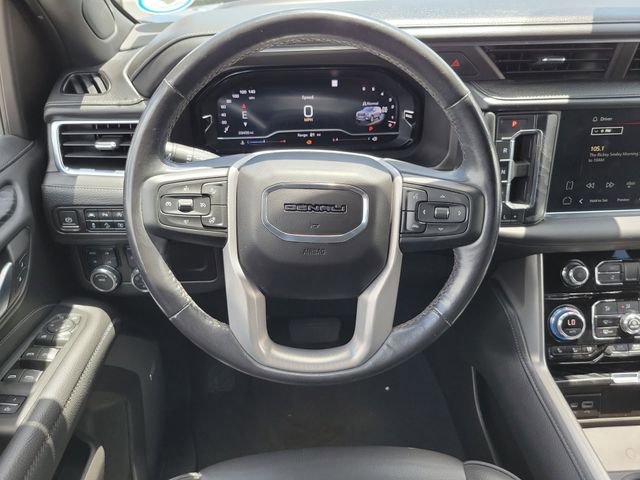 Used 2022 GMC Yukon XL Denali image 13