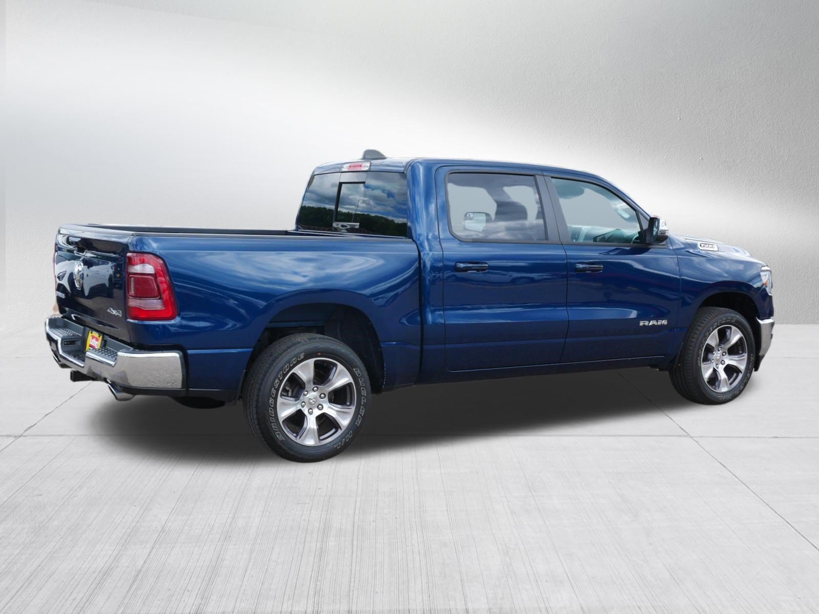Used 2023 RAM 1500 Laramie AWD/4WD image 7