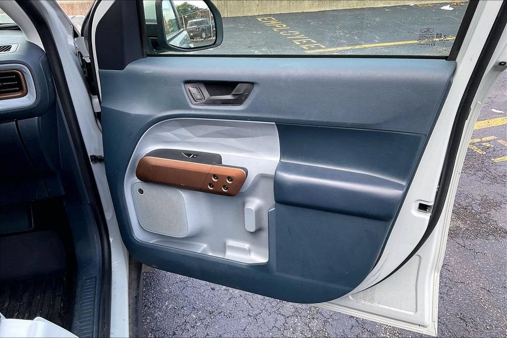 Certified 2022 Ford Maverick Lariat w/ Lariat Luxury Package FWD image 23