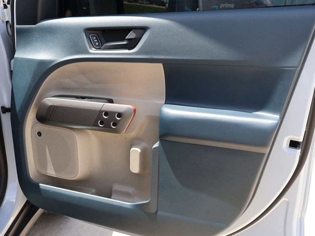 Certified 2025 Ford Maverick Lariat AWD/4WD image 9