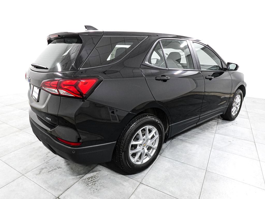 Used 2024 Chevrolet Equinox LS w/ Driver Confidence II Package AWD/4WD image 7