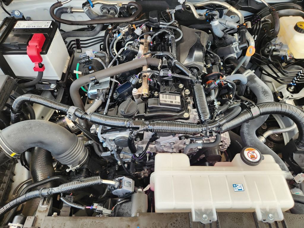 Used 2025 Toyota Tacoma SR5 RWD image 29