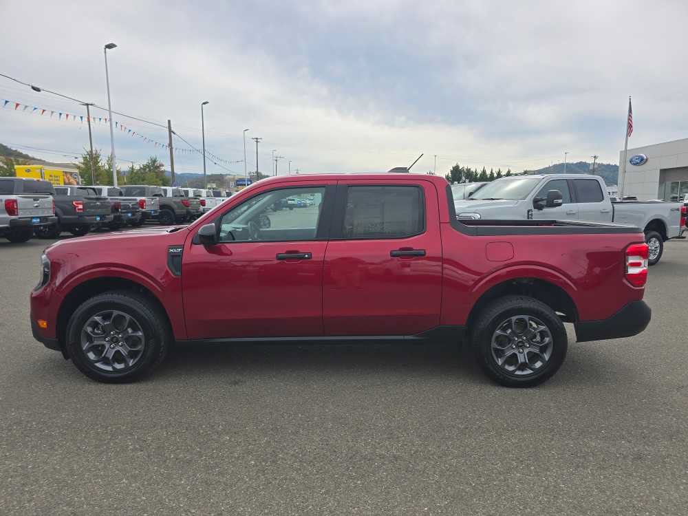 Certified 2025 Ford Maverick XLT w/ XLT Luxury Package FWD image 2