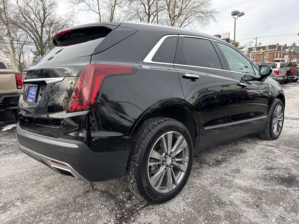Used 2025 Cadillac XT5 Premium Luxury image 2