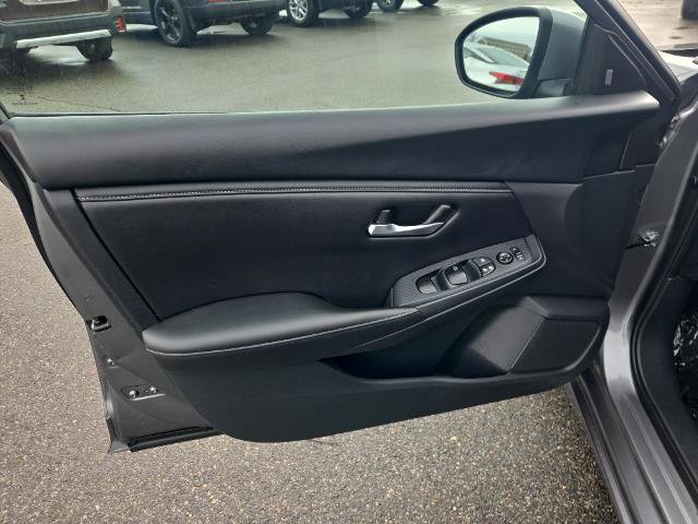 Used 2023 Nissan Sentra SV image 15