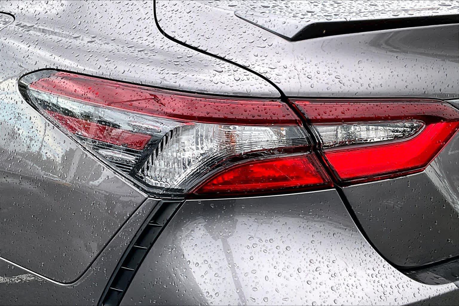 Used 2022 Toyota Camry SE FWD image 25