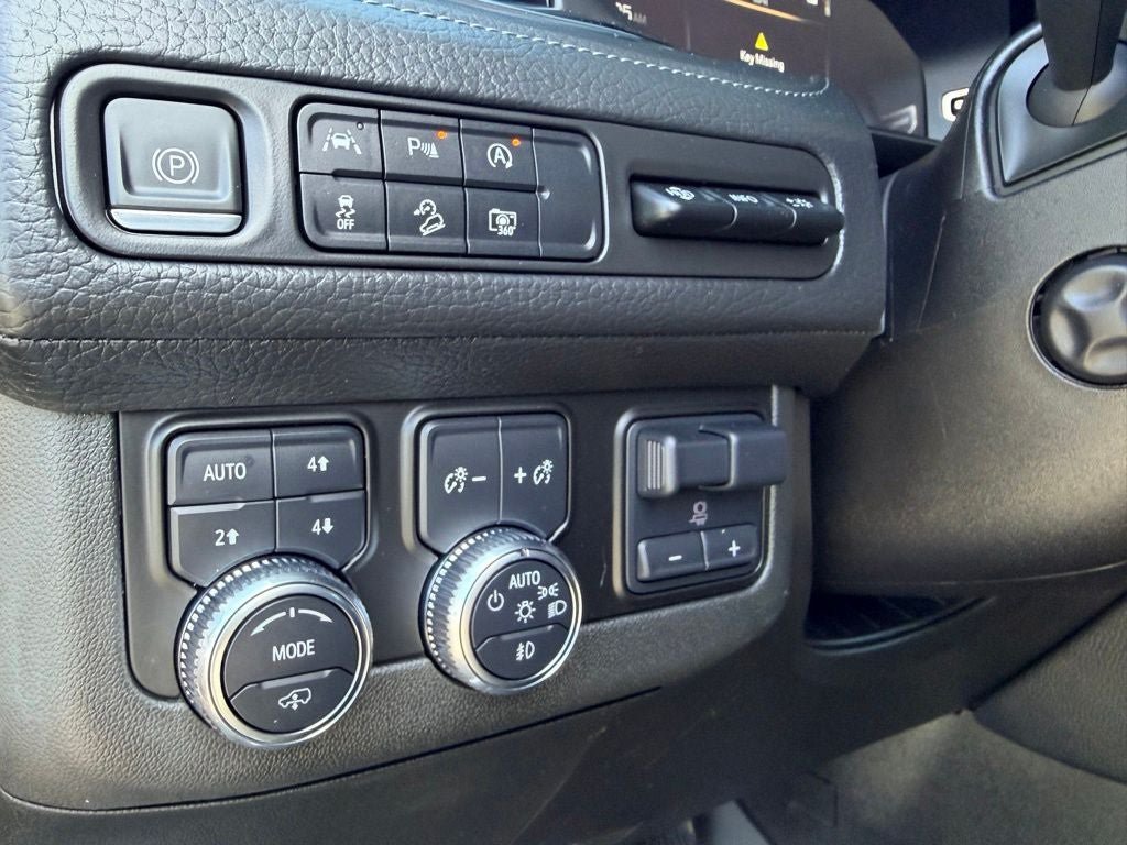 Used 2023 GMC Yukon Denali w/ Max Trailering Package AWD/4WD image 27