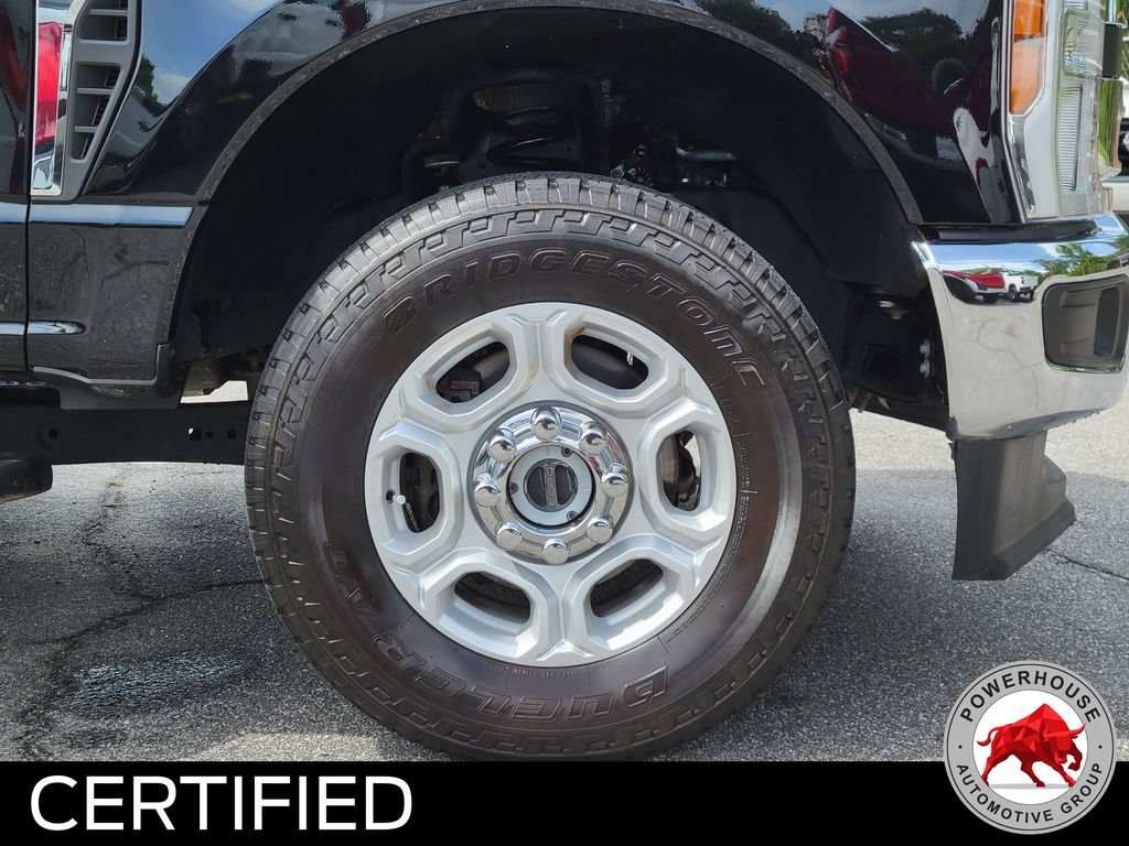 Certified 2025 Ford F250 XLT w/ FX4 Off-Road Package AWD/4WD image 11
