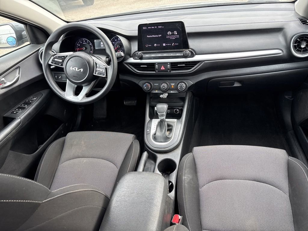 Used 2023 Kia Forte LXS w/ LXS Technology Package image 10