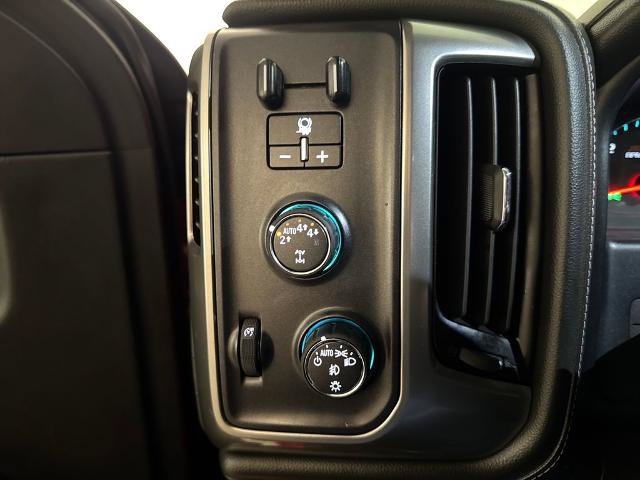 Used 2018 Chevrolet Silverado 1500 LTZ Z71 w/ LTZ Plus Package AWD/4WD image 19