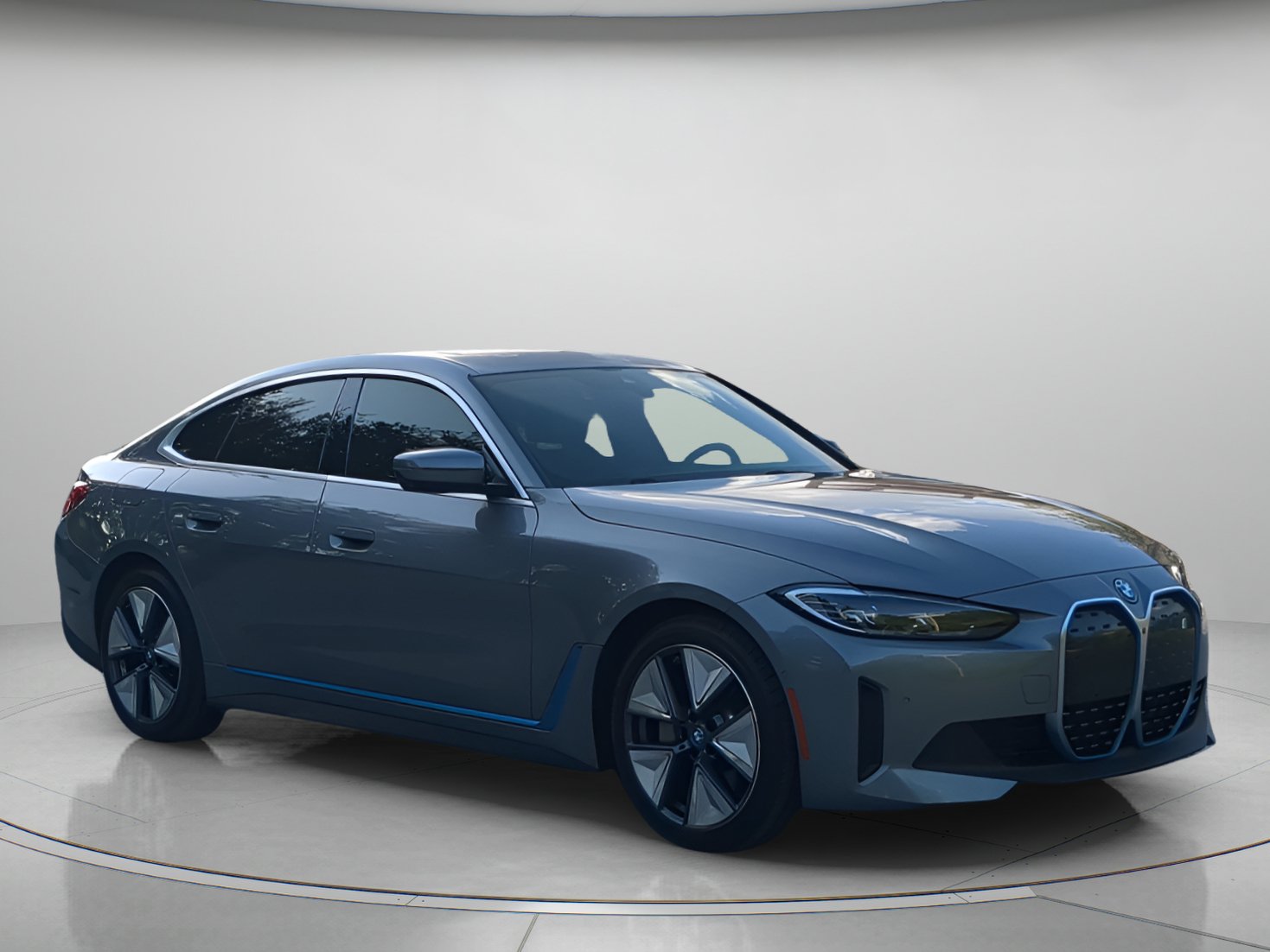 Used 2023 BMW i4 eDrive40 w/ Premium Package RWD image 38