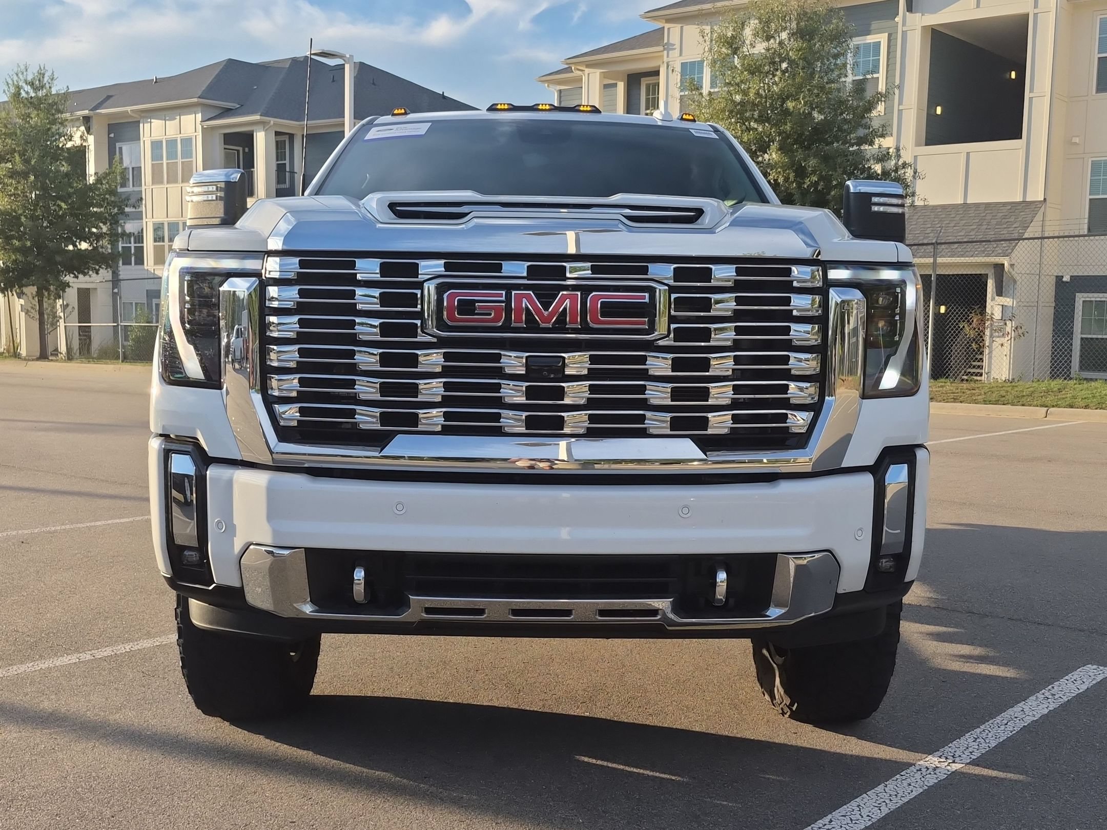 Used 2024 GMC Sierra 2500 Denali w/ Technology Package AWD/4WD image 9