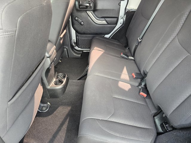 Used 2018 Jeep Wrangler Unlimited Sport w/ Connectivity Group image 28