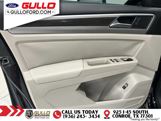 Used 2018 Volkswagen Atlas SE w/ R-Line Package FWD image 18
