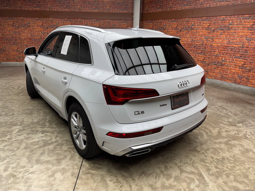 Used 2022 Audi Q5 2.0T Premium AWD/4WD image 2