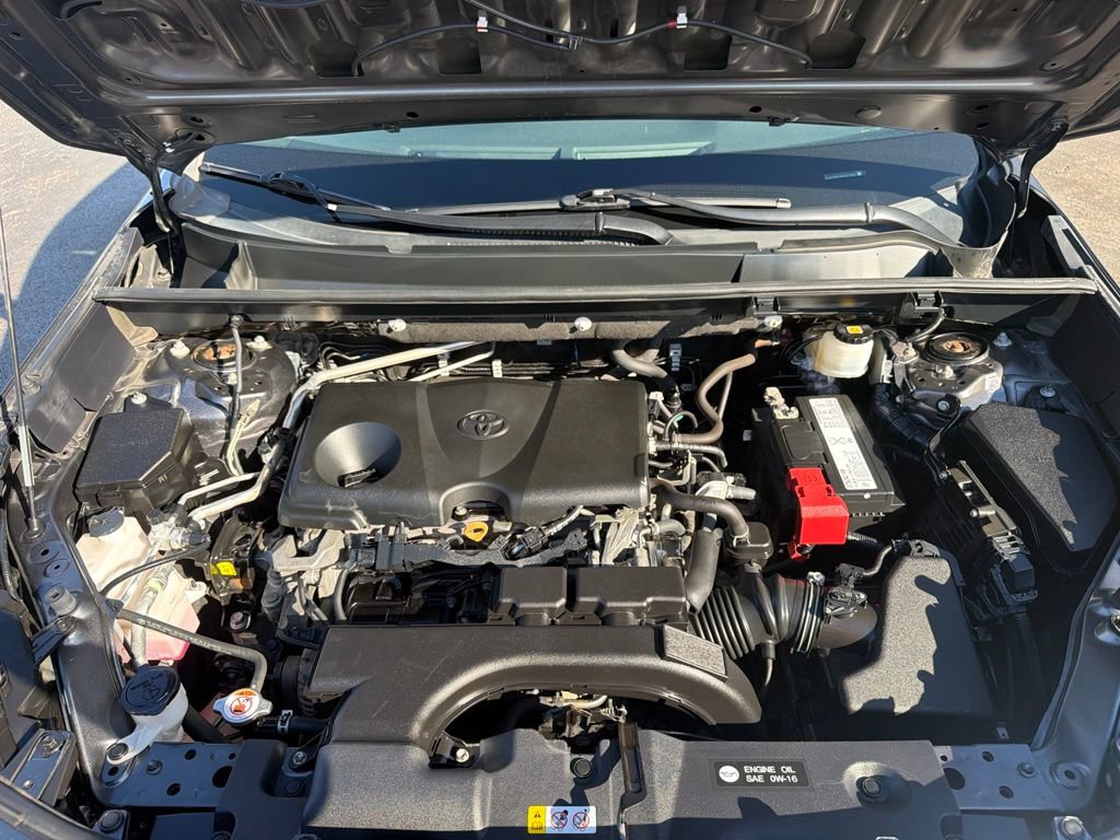 Used 2019 Toyota RAV4 XLE Premium w/ Cold Weather Package AWD/4WD image 39