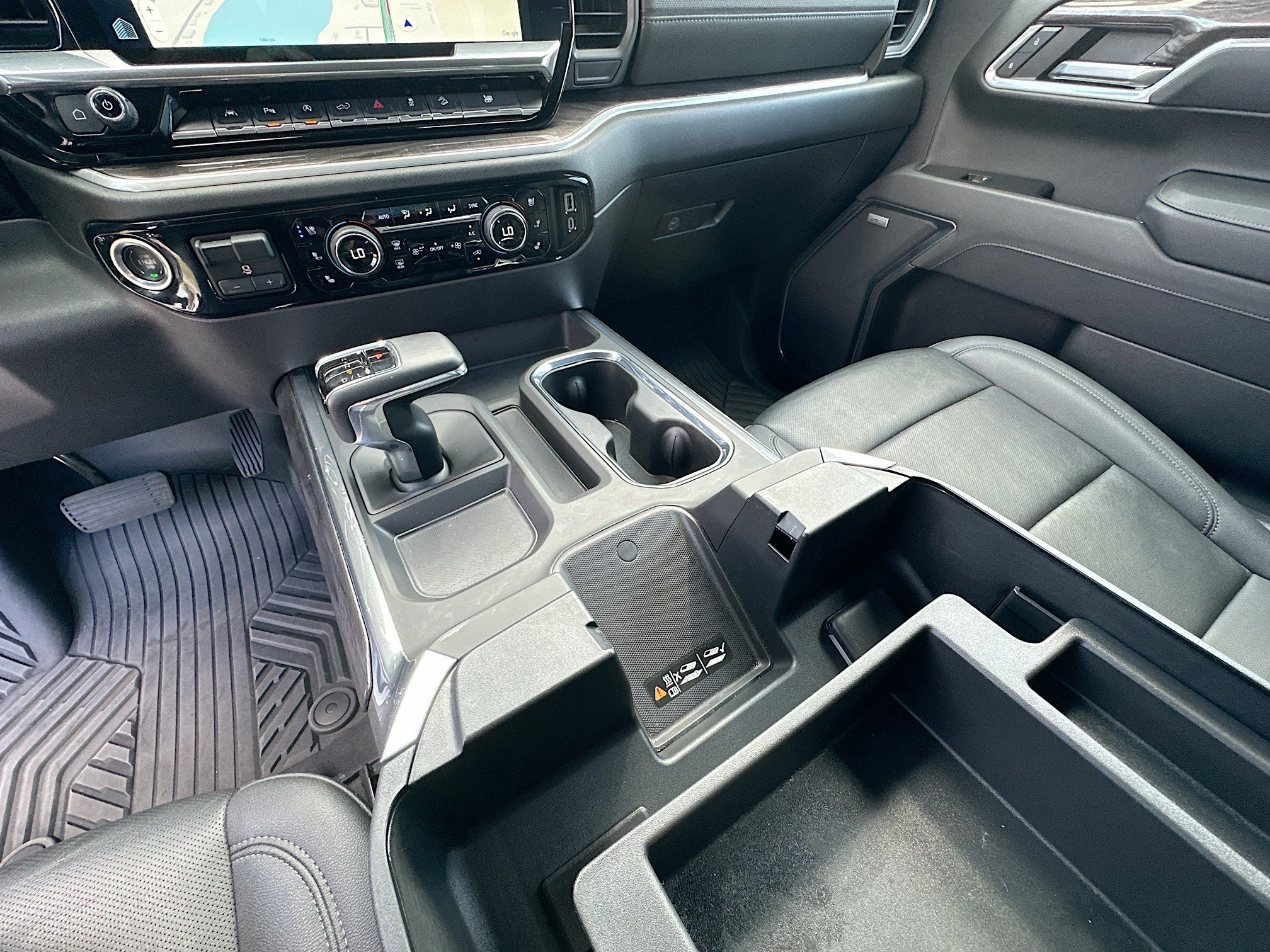 Used 2025 Chevrolet Silverado 1500 LTZ image 35