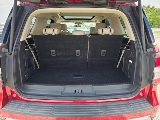 Certified 2022 Ford Expedition XLT AWD/4WD image 16