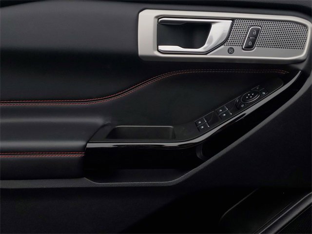 Certified 2023 Ford Explorer ST-Line w/ Class IV Trailer Tow Package image 9