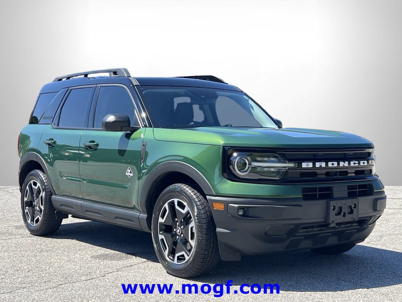 Certified 2024 Ford Bronco Sport Outer Banks w/ Tech Package AWD/4WD image 4