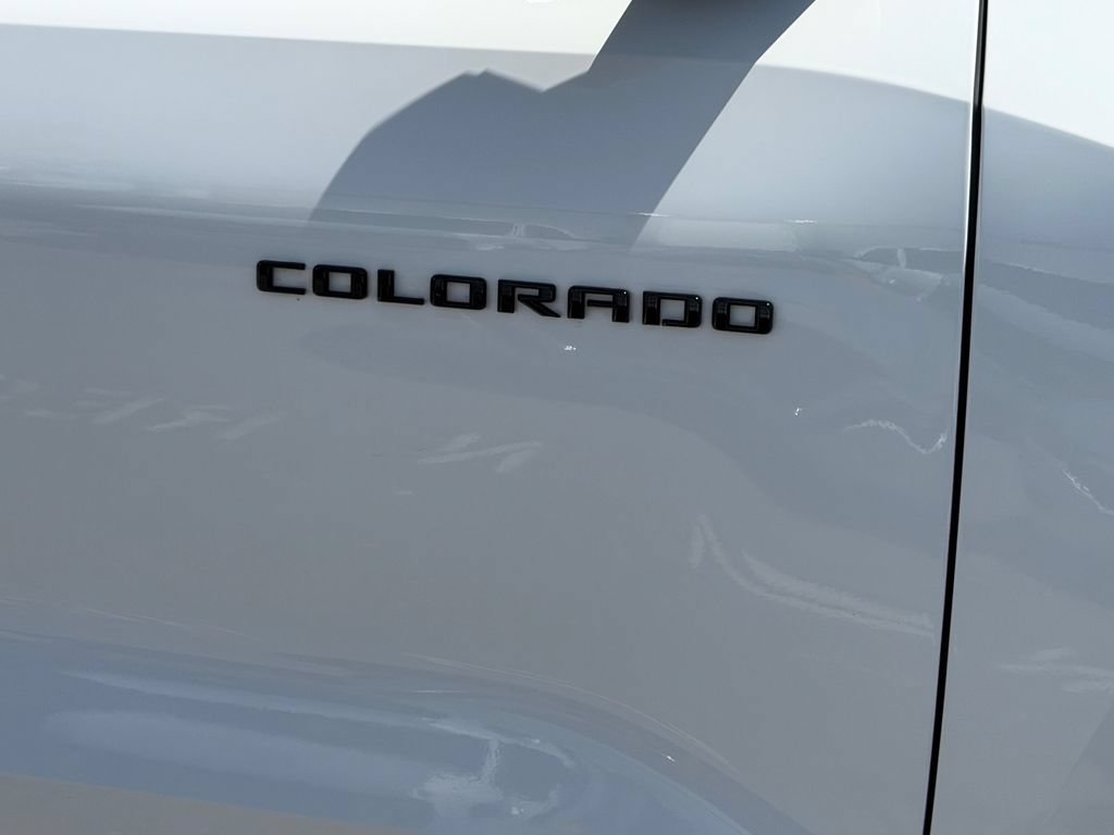 Used 2024 Chevrolet Colorado Trail Boss w/ Technology Package AWD/4WD image 10