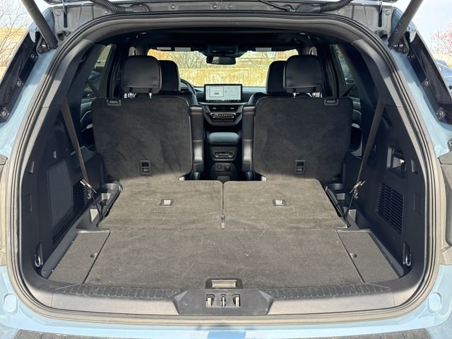 Certified 2025 Ford Explorer ST AWD/4WD image 19