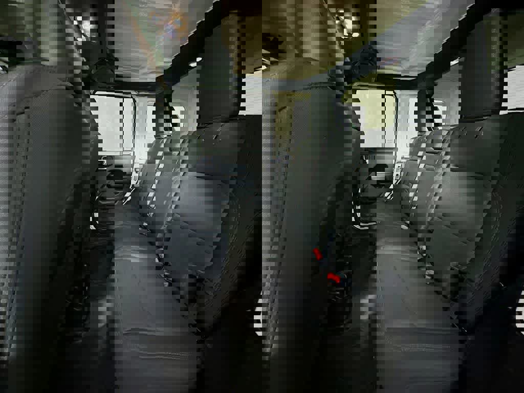 Used 2020 Jeep Wrangler Unlimited Sport S image 17