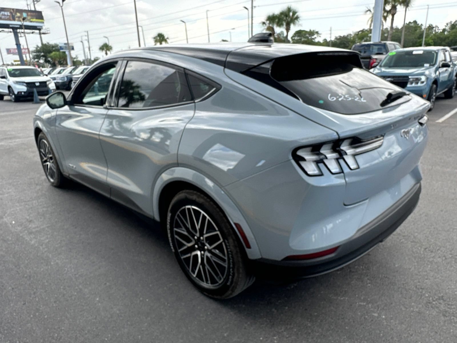 Certified 2025 Ford Mustang Mach-E Premium AWD/4WD image 6
