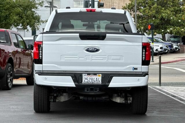 Certified 2023 Ford F150 Lightning XLT AWD/4WD image 5