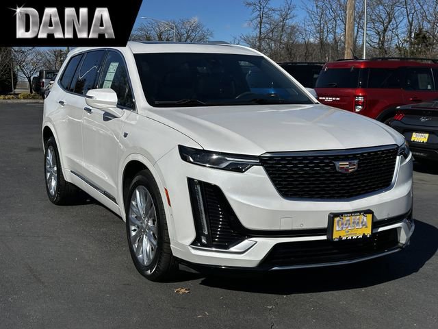 Used 2023 Cadillac XT6 Premium Luxury w/ Technology Package image 7