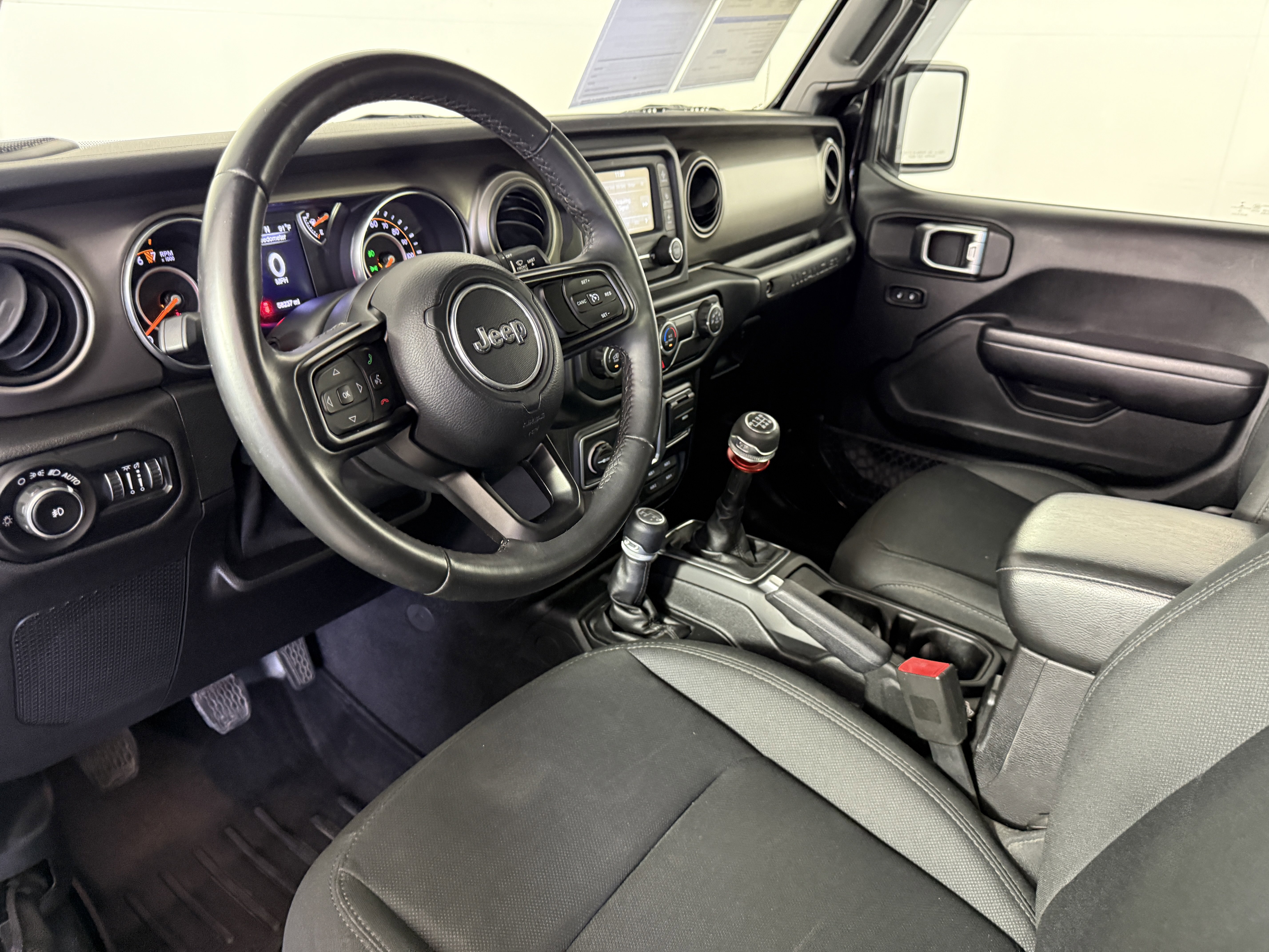 Used 2018 Jeep Wrangler Sport AWD/4WD image 11