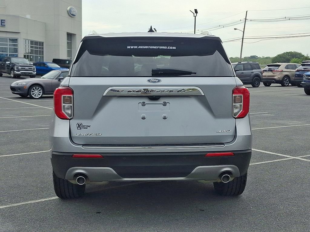 Certified 2024 Ford Explorer Limited image 3