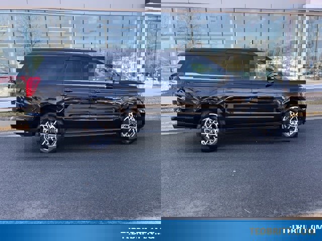 Certified 2025 Ford Expedition Max Active image 6