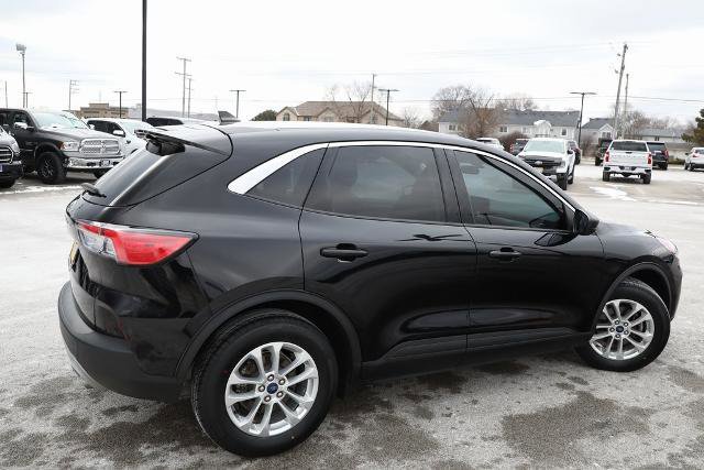 Certified 2022 Ford Escape SE image 3