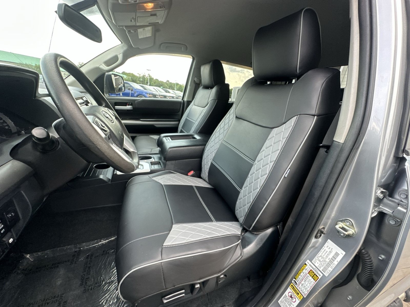 Used 2017 Toyota Tundra SR5 w/ SR5 Upgrade Package AWD/4WD image 21