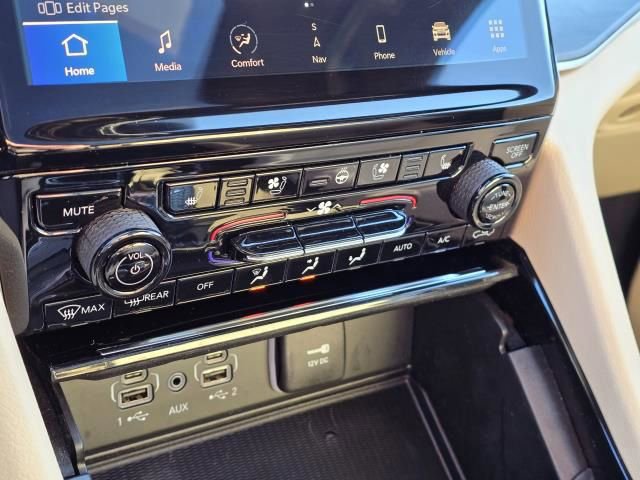 Used 2023 Jeep Grand Cherokee L Limited w/ Luxury Tech Group II image 35