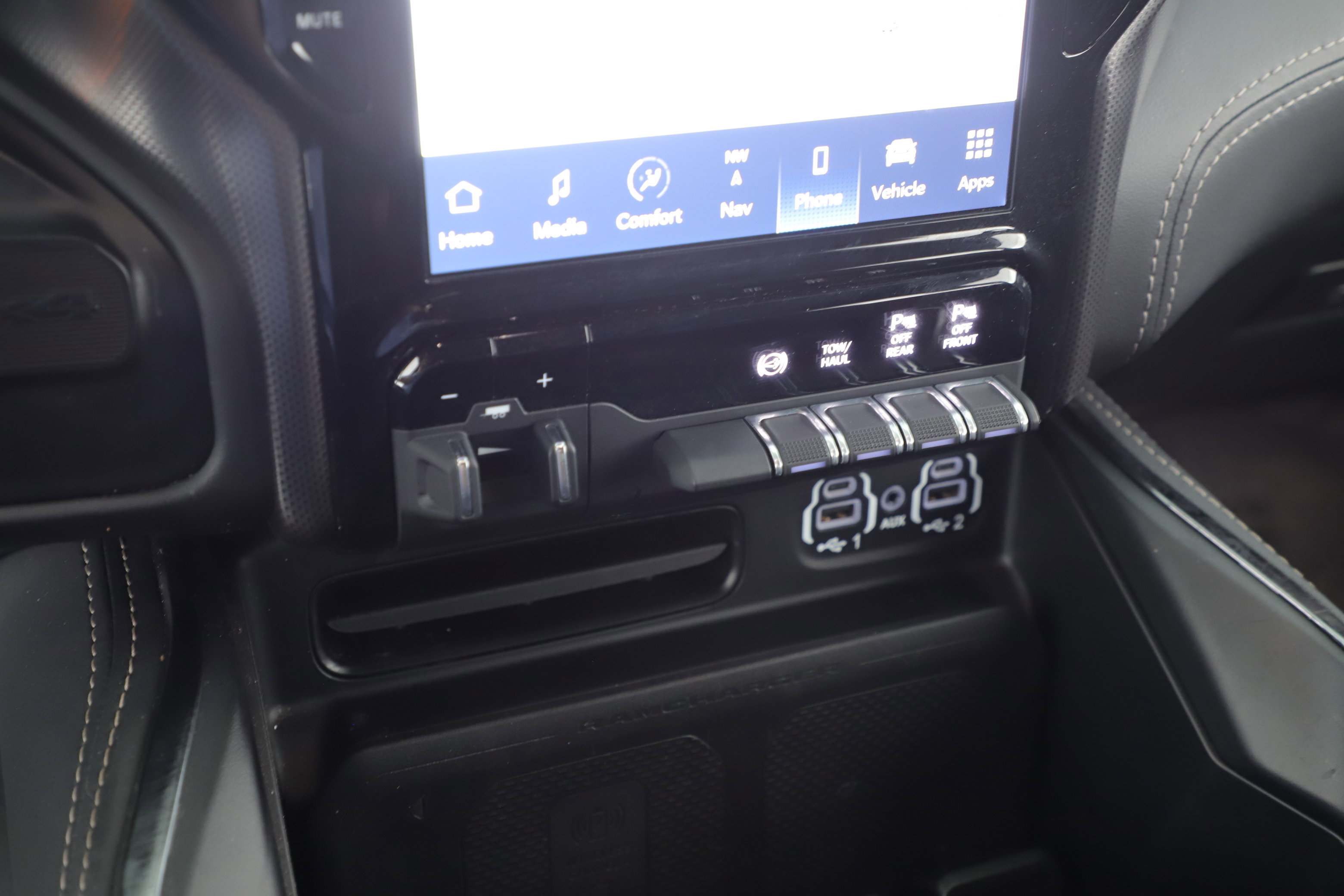 Used 2024 RAM 2500 Limited image 20