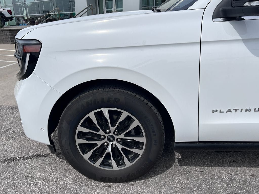 Certified 2025 Ford Expedition Platinum AWD/4WD image 36