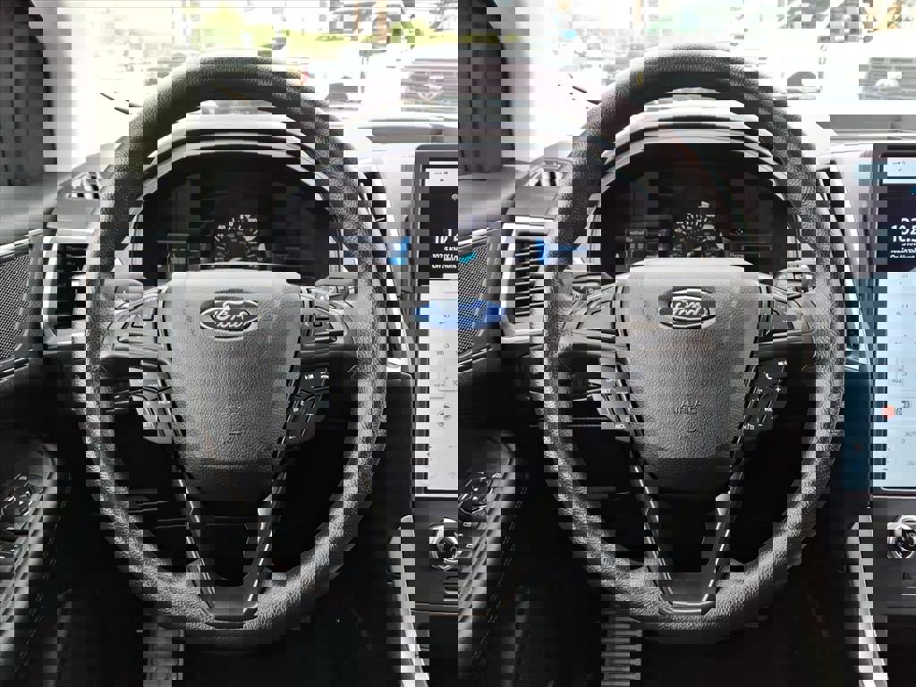 Certified 2022 Ford Edge SE w/ Black Appearance Package image 19