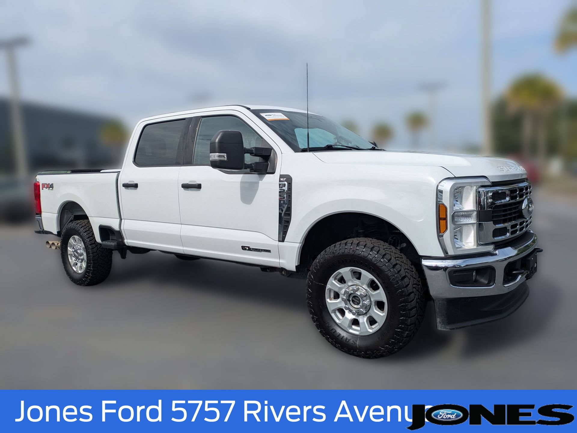 Certified 2024 Ford F250 XLT w/ FX4 Off-Road Package AWD/4WD image 3