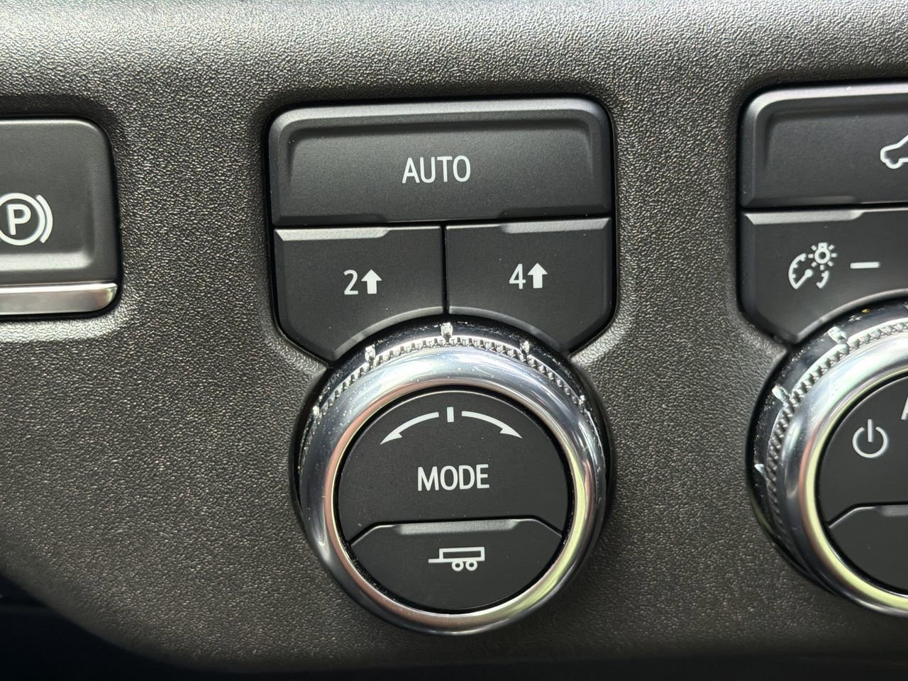 Used 2024 GMC Sierra 1500 Elevation AWD/4WD image 25