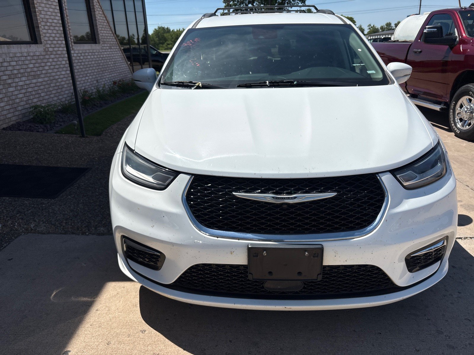 Used 2022 Chrysler Pacifica Touring-L FWD image 7