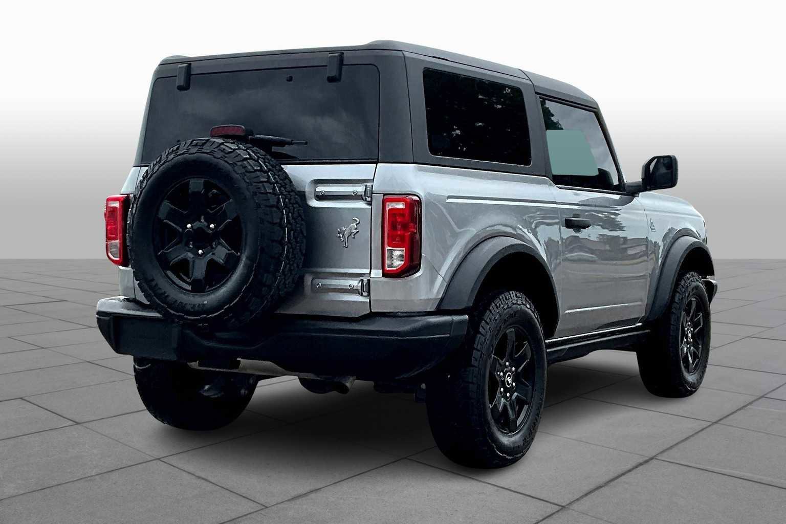 Certified 2024 Ford Bronco Black Diamond image 3