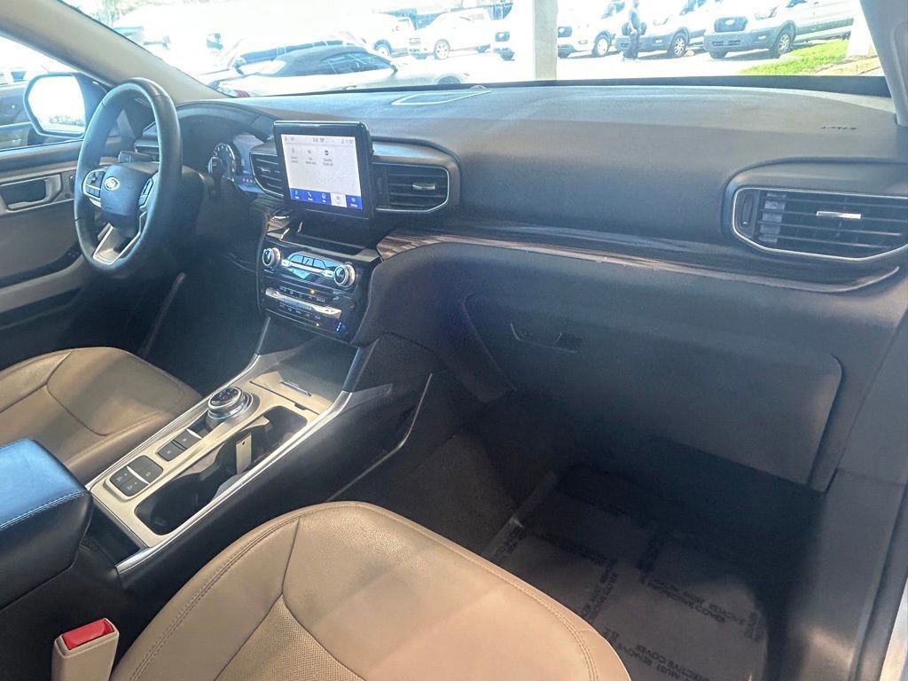 Certified 2023 Ford Explorer Limited w/ Equipment Group 301A image 27